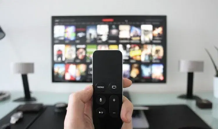 Diferença entre TV Linear e TV Conectada (CTV)